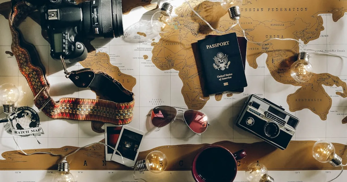 How to Travel Light: The Ultimate Packing List