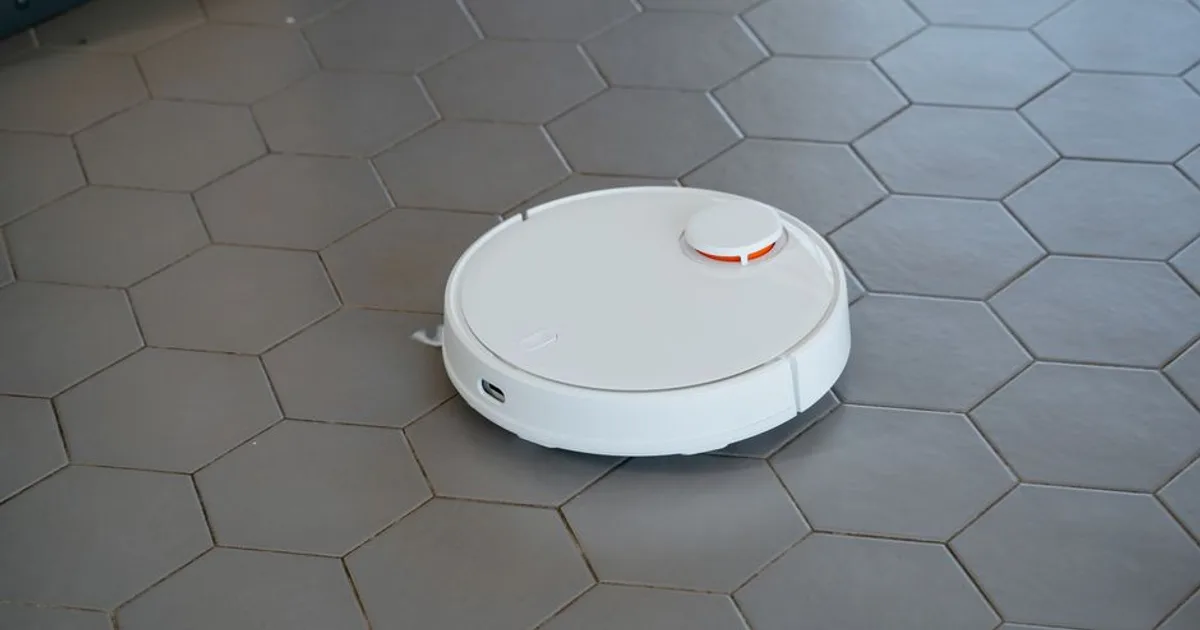 Robot Vacuums: Are They Worth It and Which to Buy